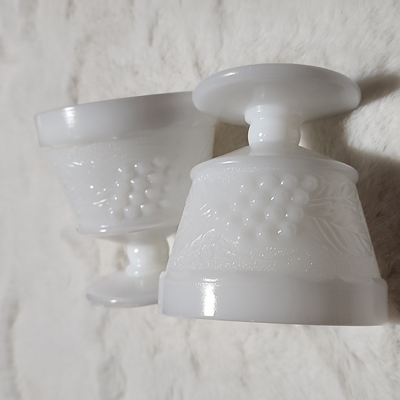 MILK GLASS VINTAGE  🍨 DESSERT CUPS * SET OF 2 * - Picture 6 of 6